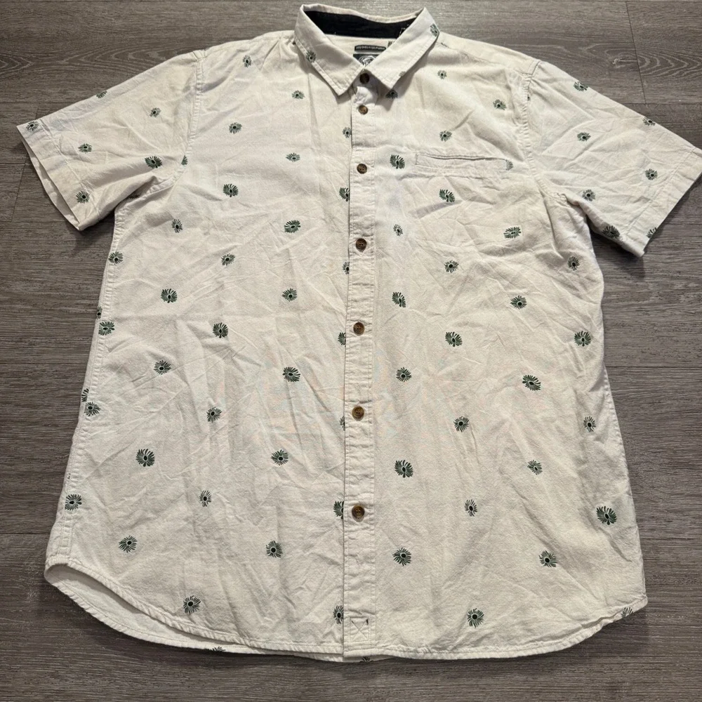 ONeill Shirt Mens XL Beige Floral 100% Cotton Short Sleeve Surf Beach Vacation